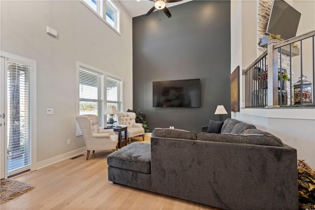 22393 W 87th Terrace — photo 9