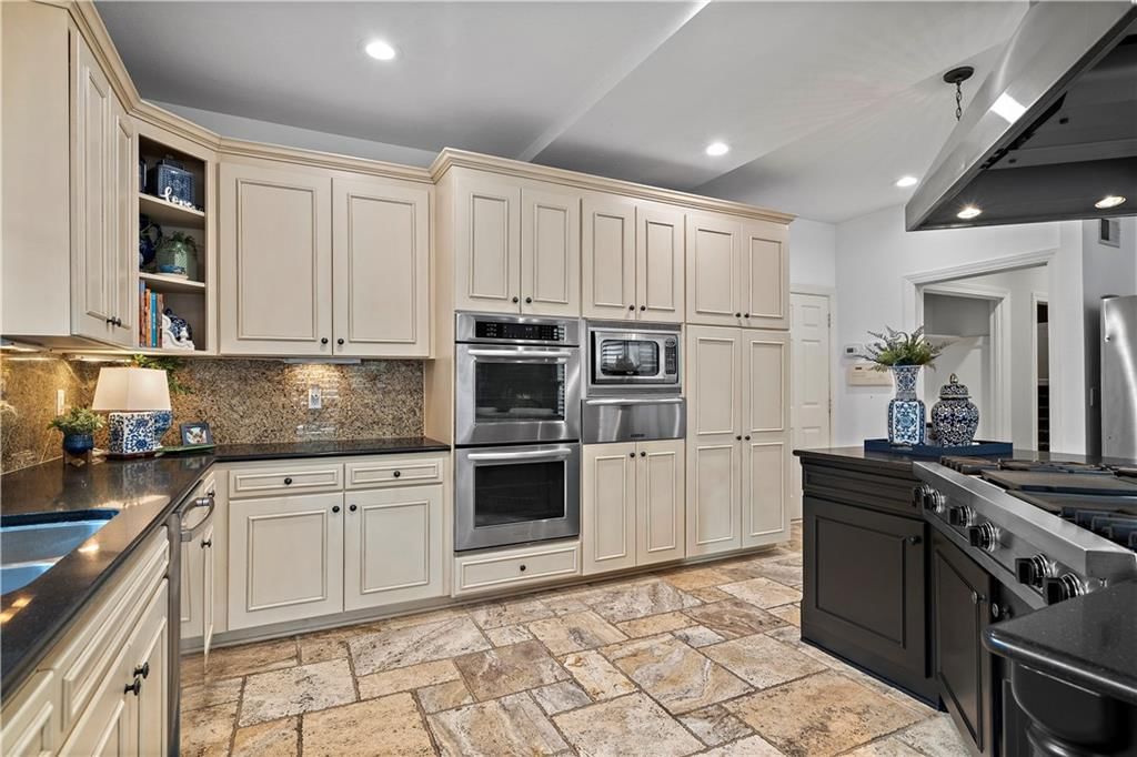 13002 Beverly Street — photo 23