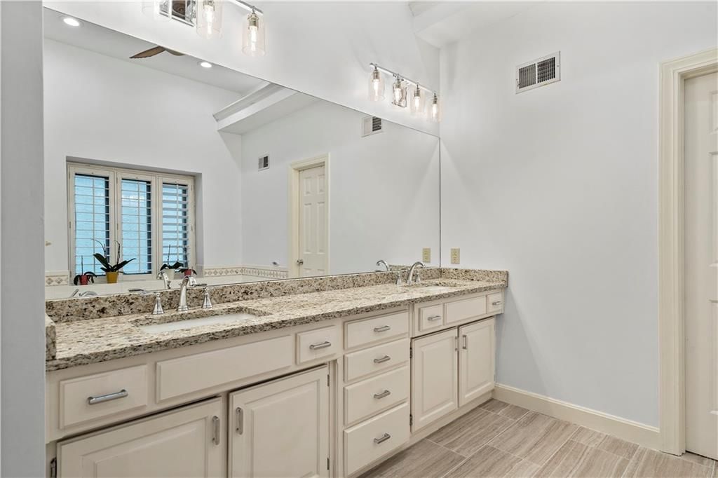 13002 Beverly Street — photo 36