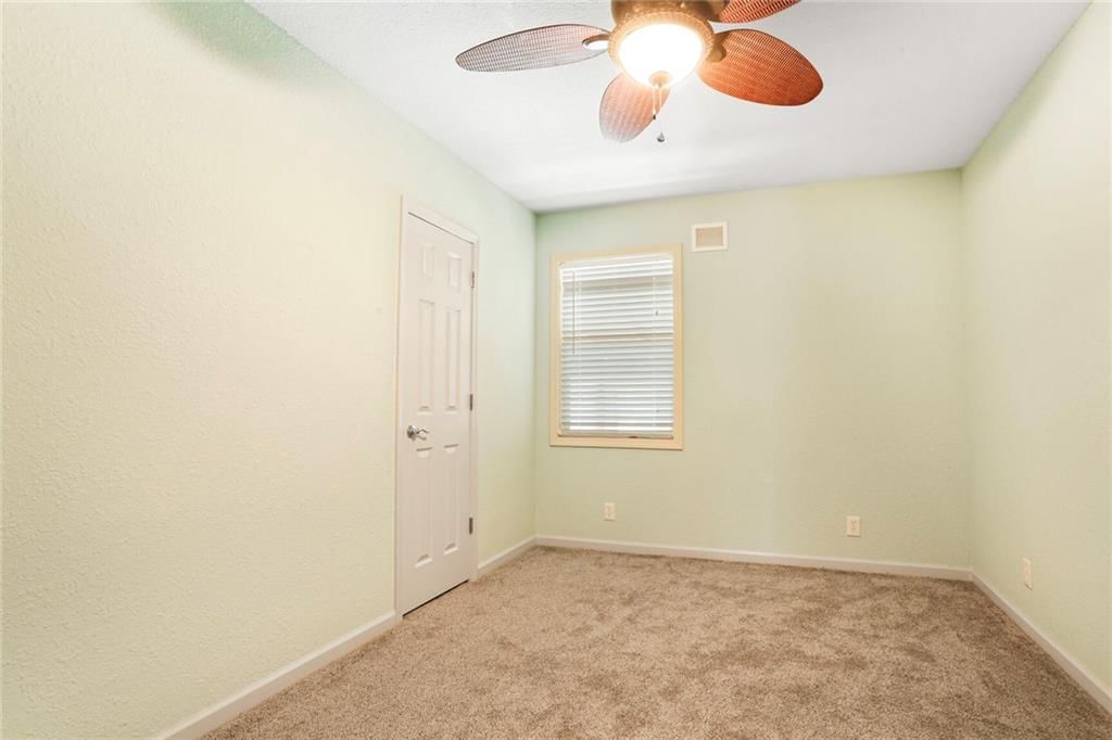 10305 W 67th Street — photo 11
