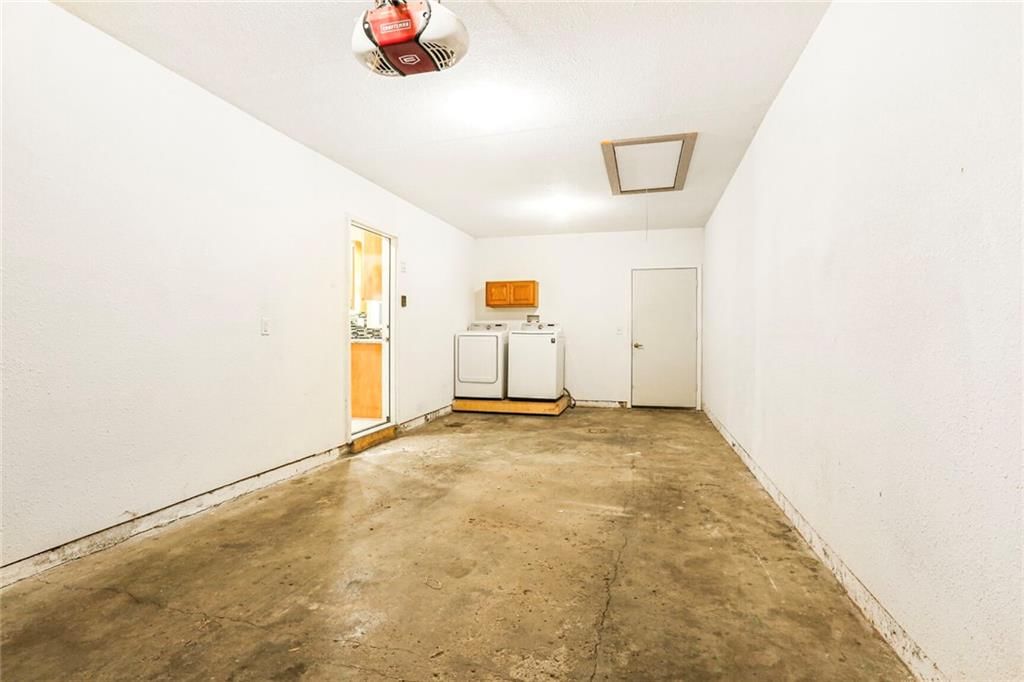 10305 W 67th Street — photo 12