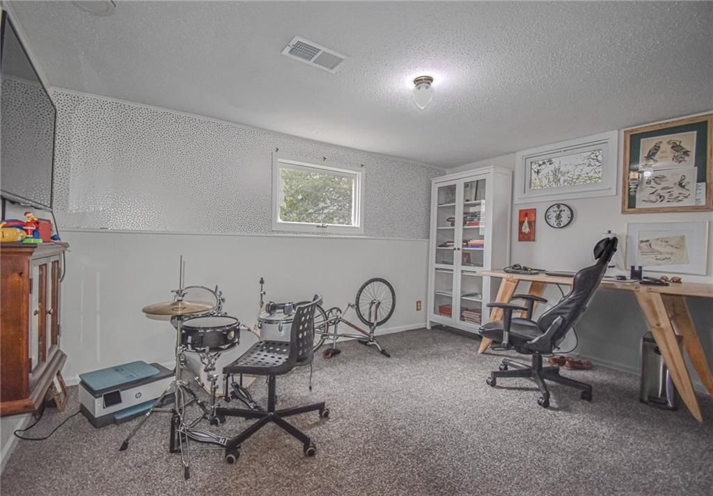 1485 Hemlock Drive — photo 22