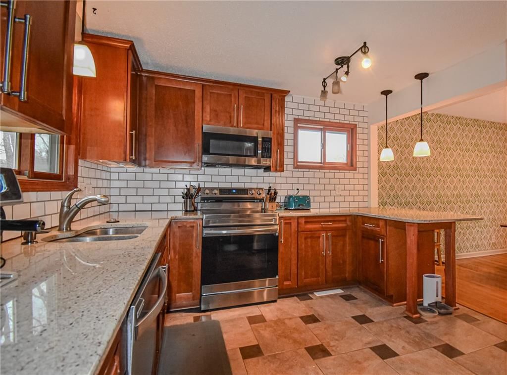 1485 Hemlock Drive — photo 8