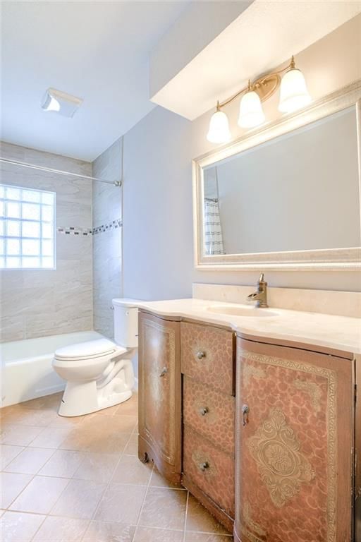 7000 Albervan Street — photo 15