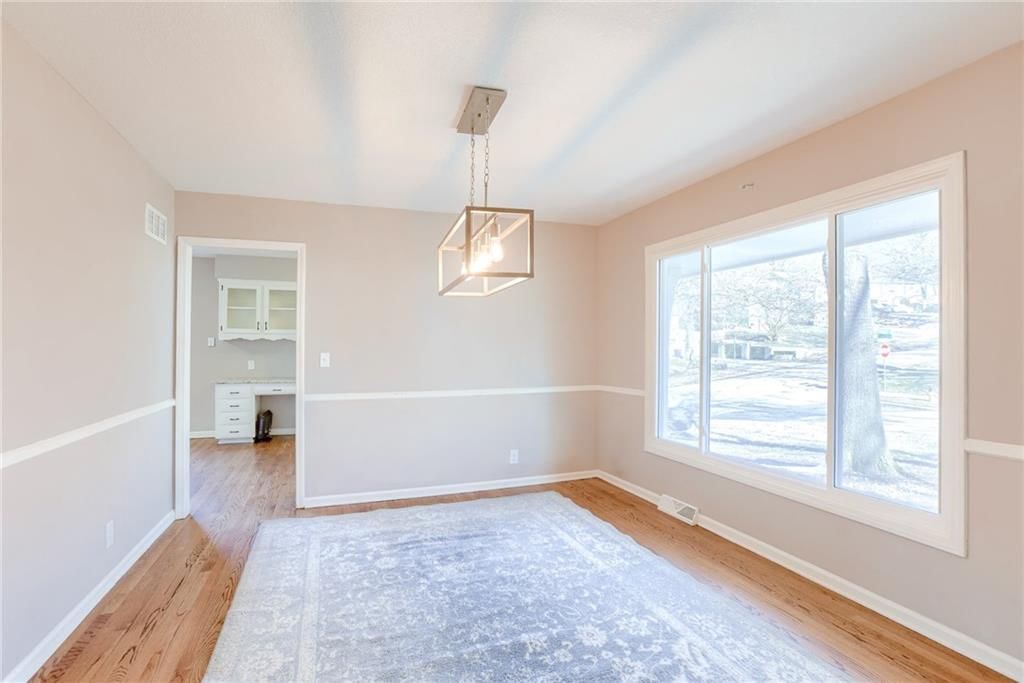 7000 Albervan Street — photo 3