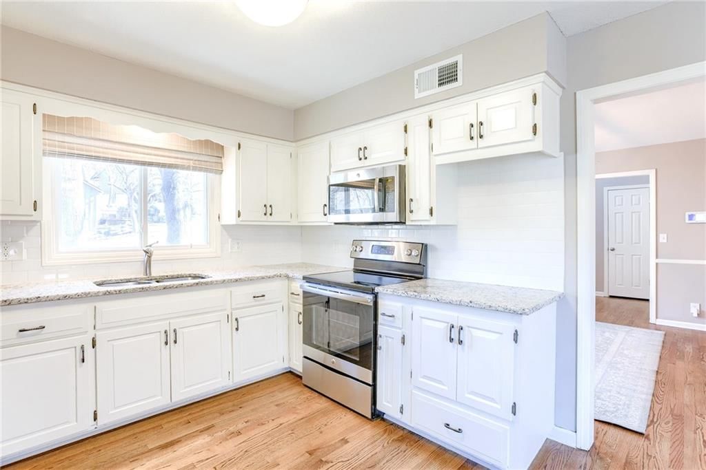 7000 Albervan Street — photo 8