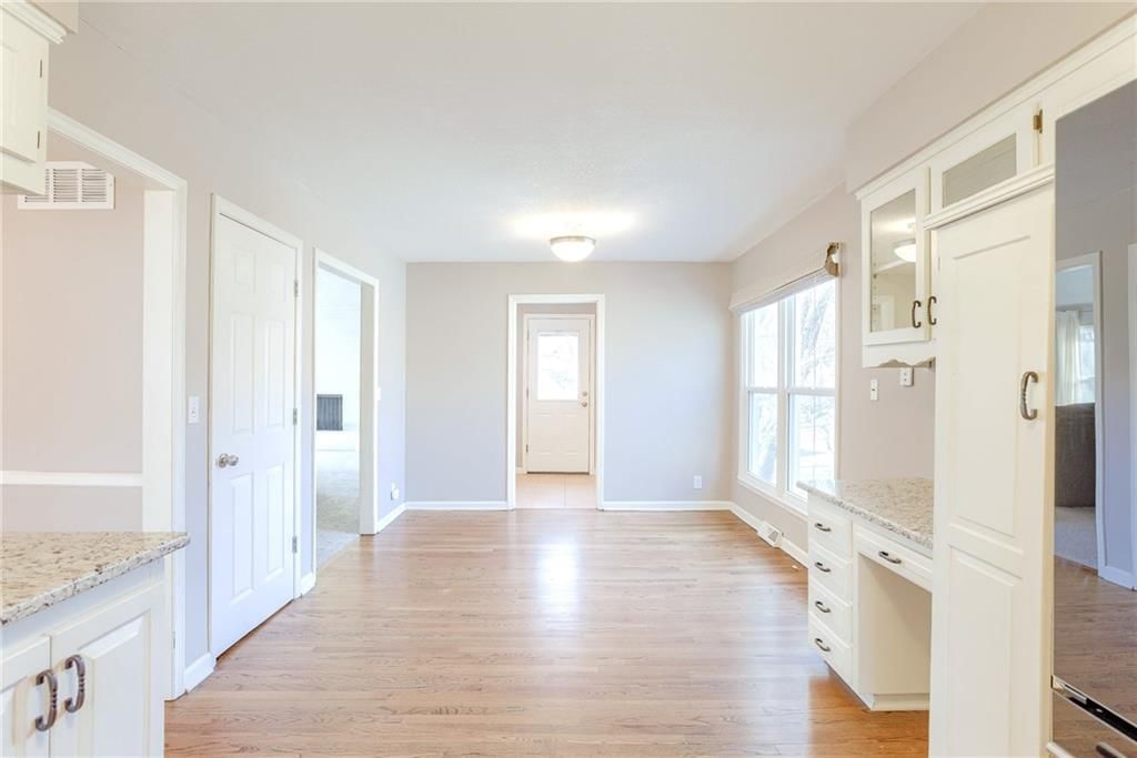 7000 Albervan Street — photo 9