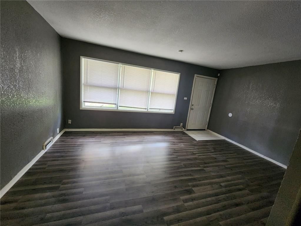 6906 E 113th Terrace — photo 3