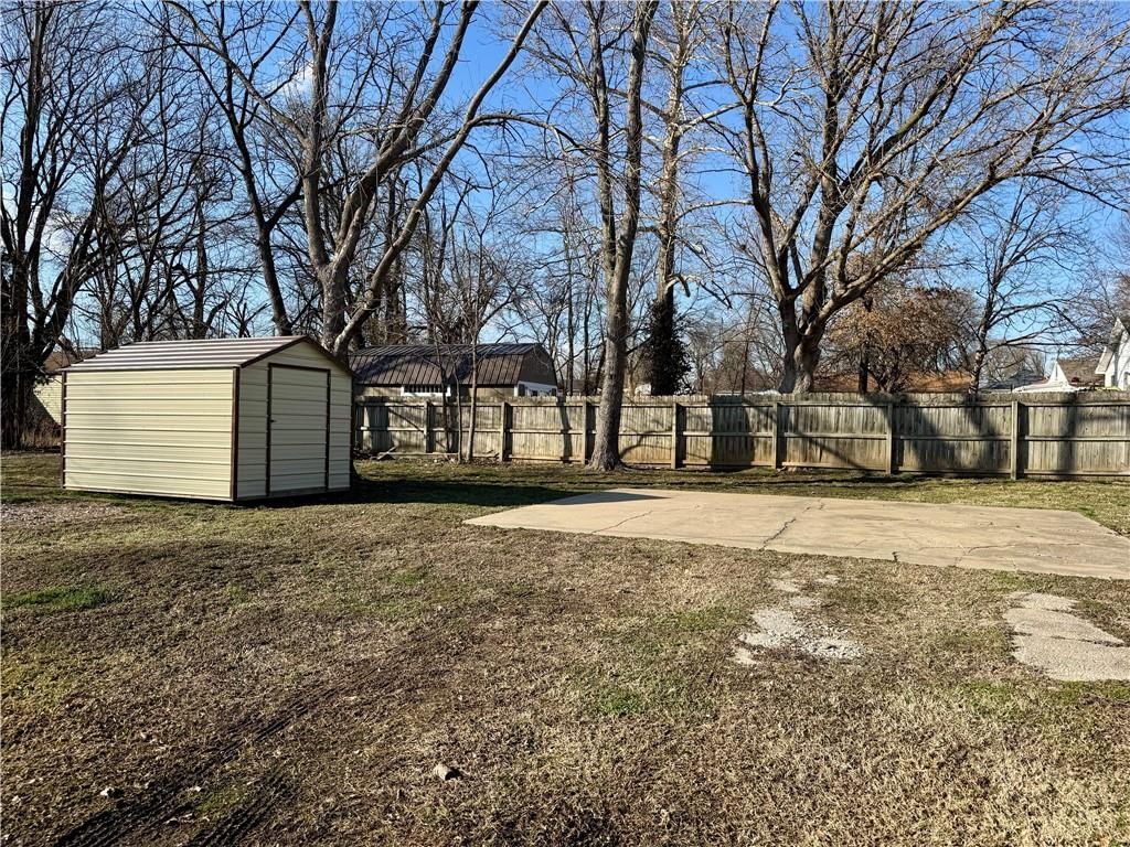 1403 N Main Street — photo 5