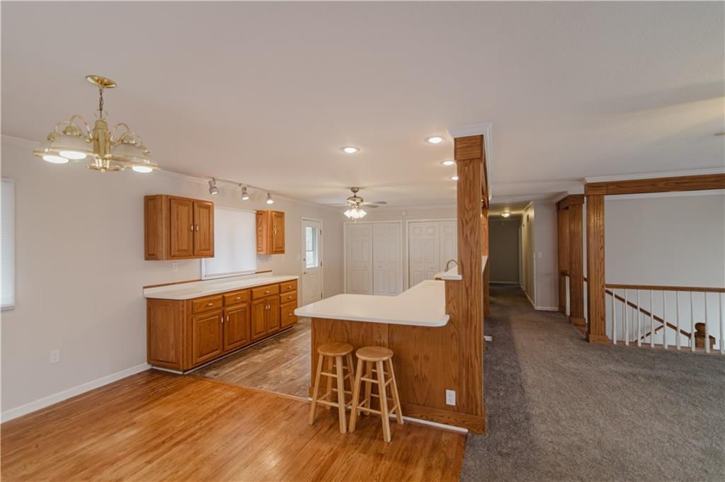 103 E Atchison Street — photo 11