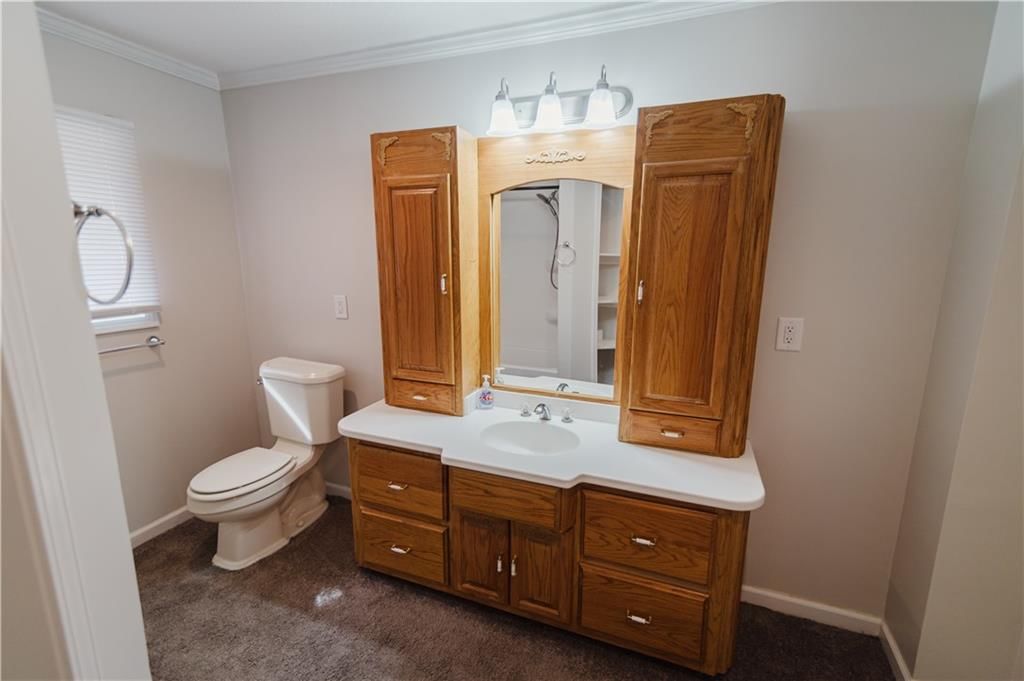 103 E Atchison Street — photo 29
