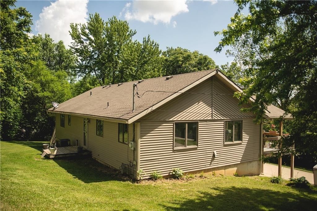 103 E Atchison Street — photo 4