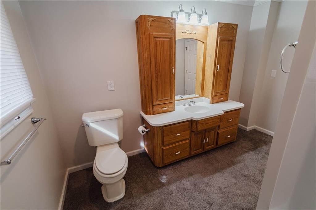 103 E Atchison Street — photo 32