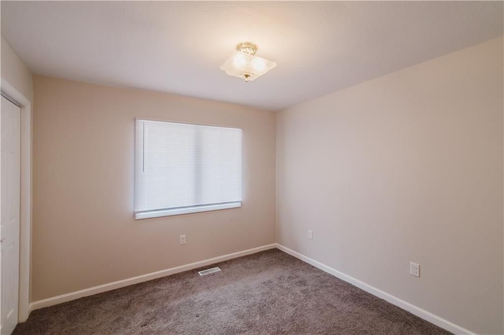 103 E Atchison Street — photo 35