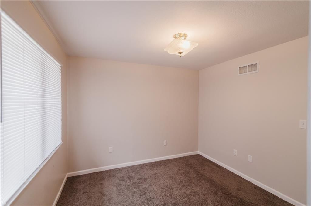 103 E Atchison Street — photo 38