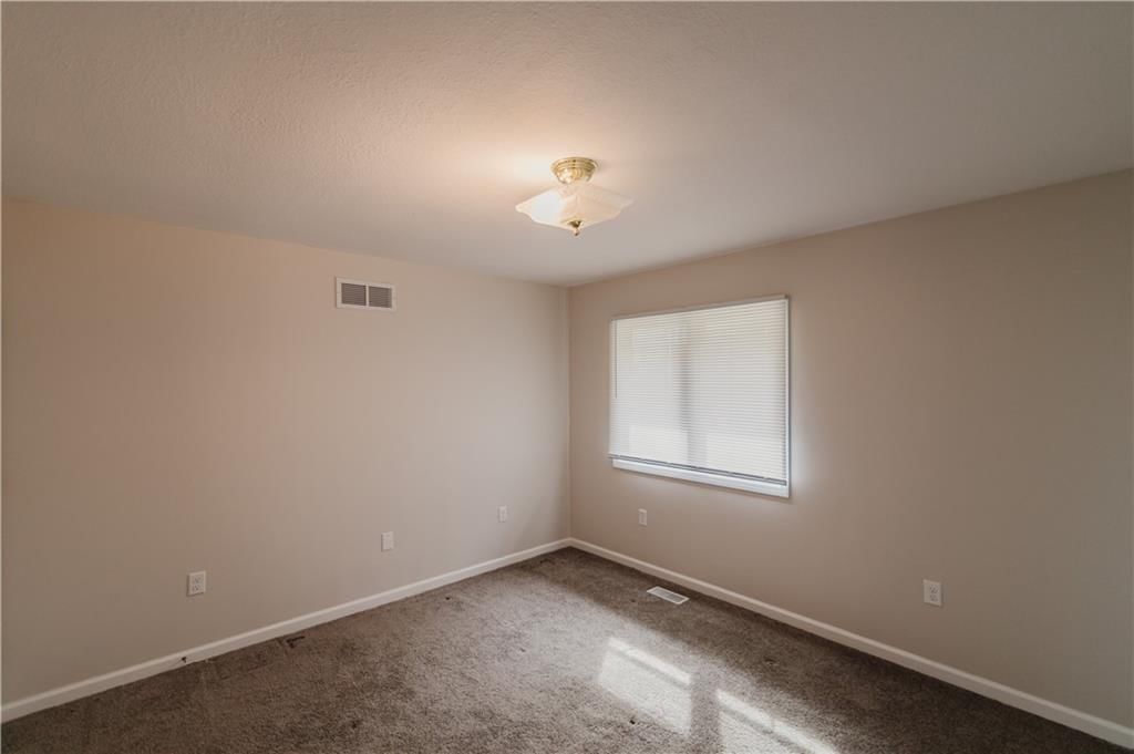103 E Atchison Street — photo 48