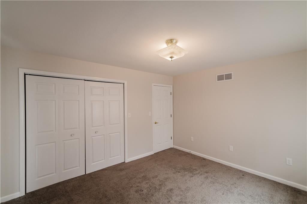 103 E Atchison Street — photo 49