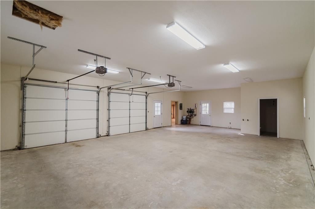 103 E Atchison Street — photo 72