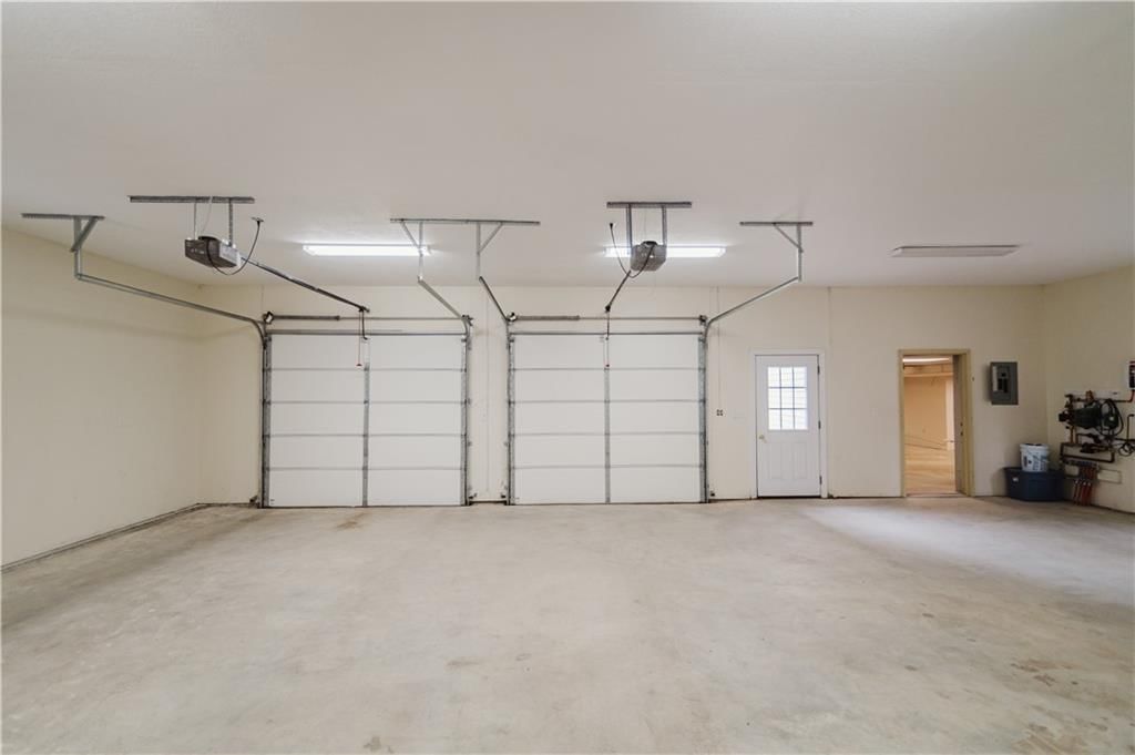 103 E Atchison Street — photo 73