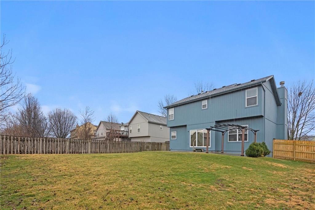 18884 W 160th Terrace — photo 44