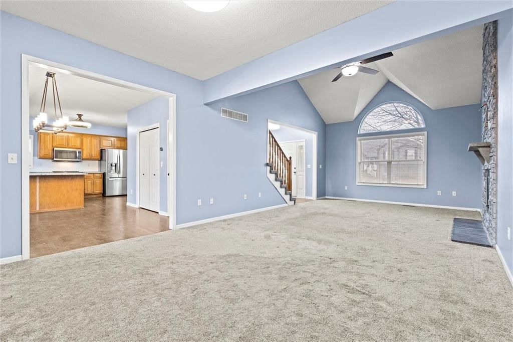 18884 W 160th Terrace — photo 9