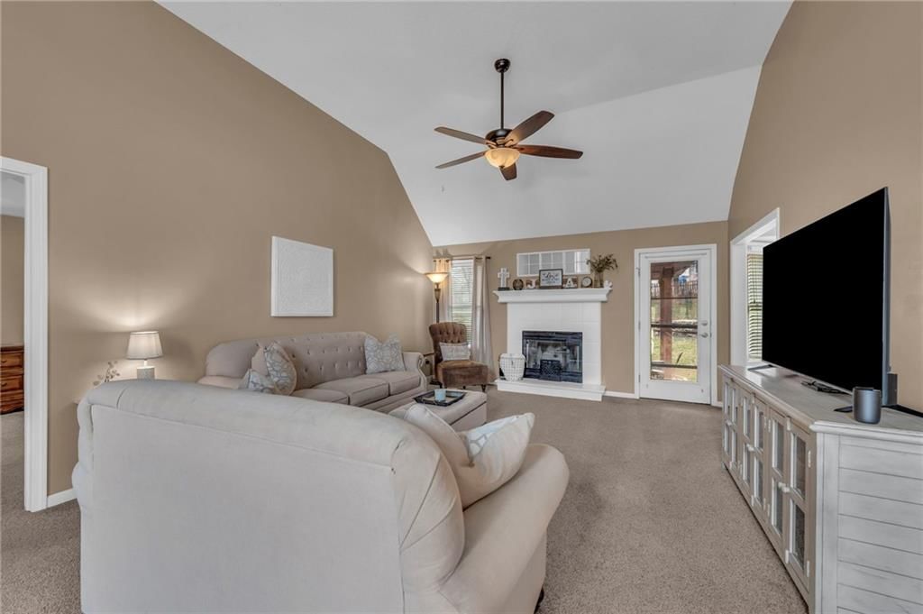 14618 Killarney Lane — photo 7