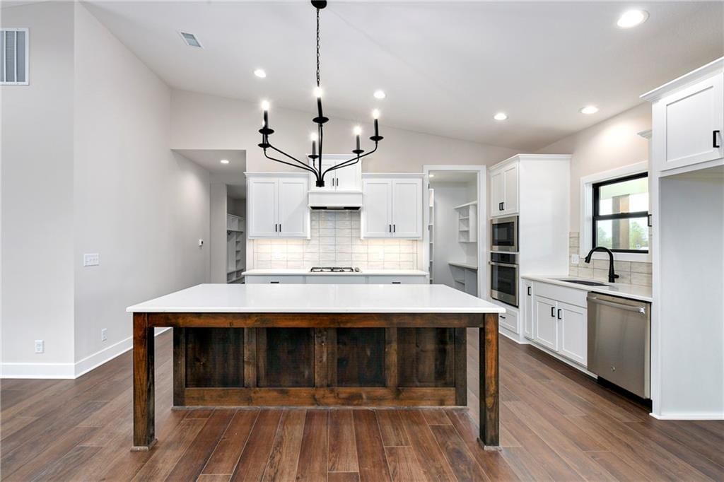 16586 Olive Street — photo 17