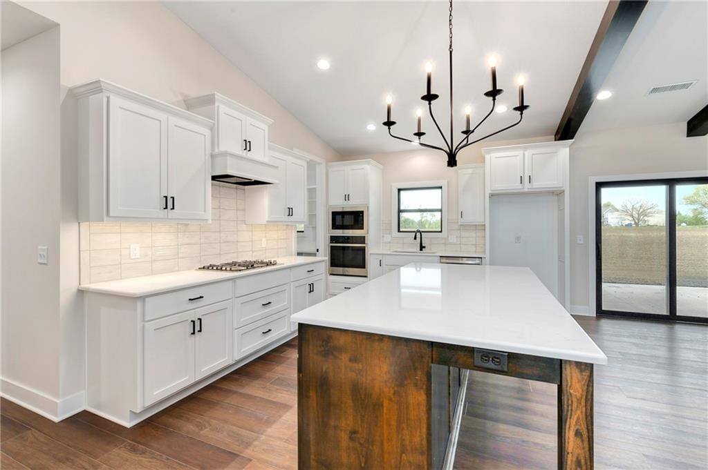 16586 Olive Street — photo 18