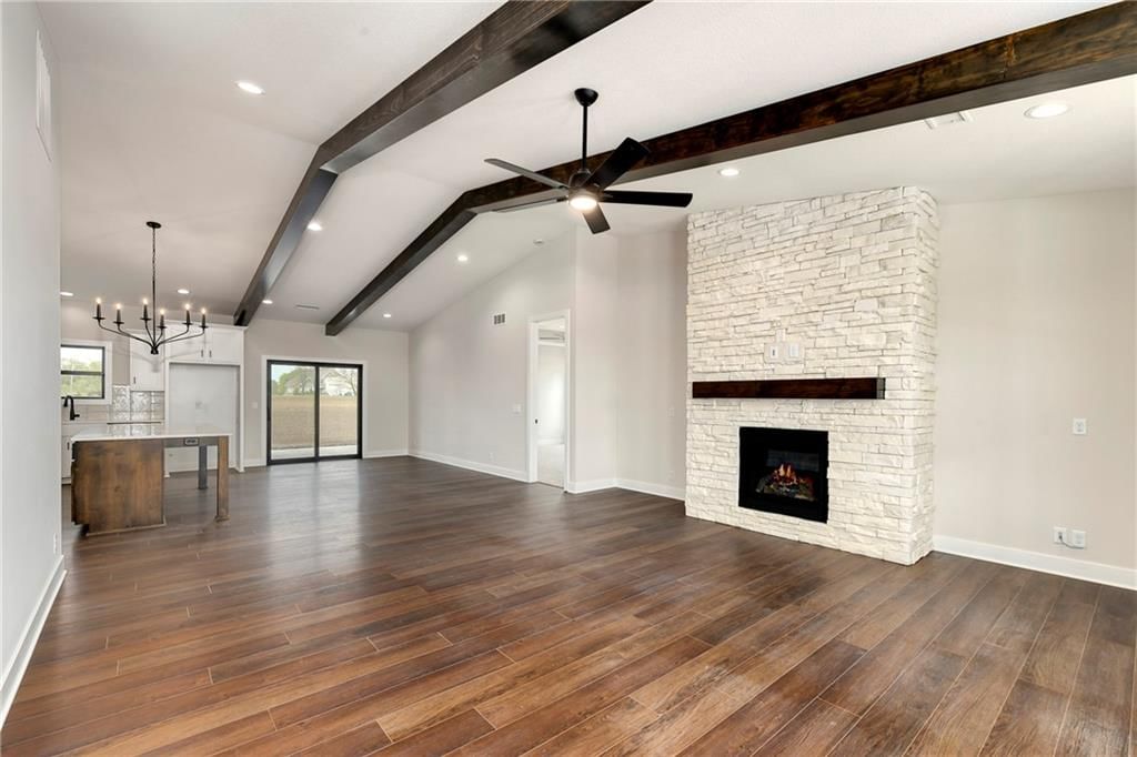 16586 Olive Street — photo 9