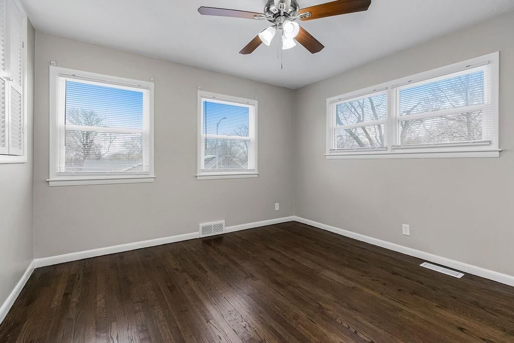 5338 Lamar Avenue — photo 13