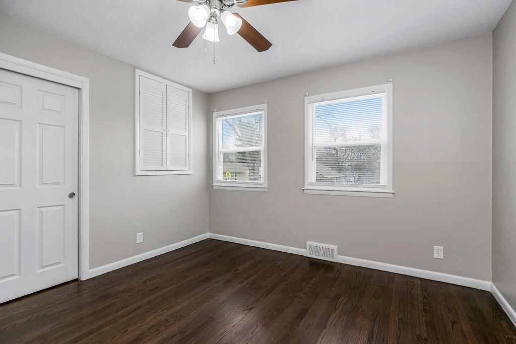 5338 Lamar Avenue — photo 14