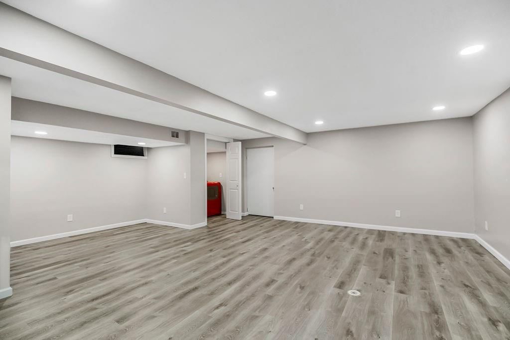 5338 Lamar Avenue — photo 25