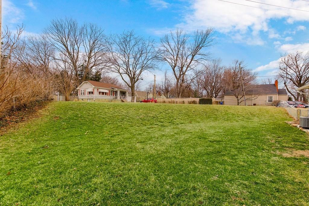 5338 Lamar Avenue — photo 28