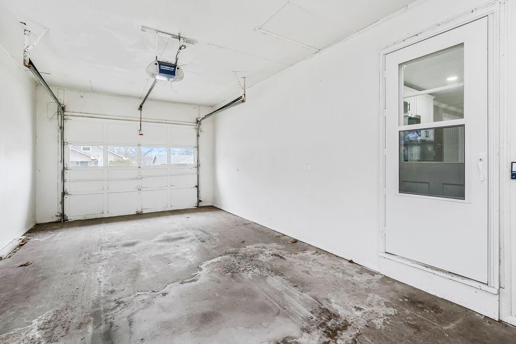 5338 Lamar Avenue — photo 29