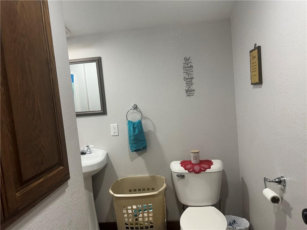 816 W Main Street — photo 54