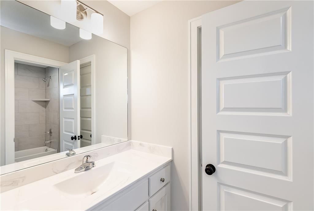 18517 Howe Drive — photo 29