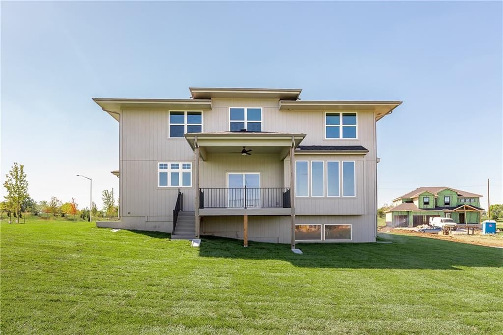 18517 Howe Drive — photo 44