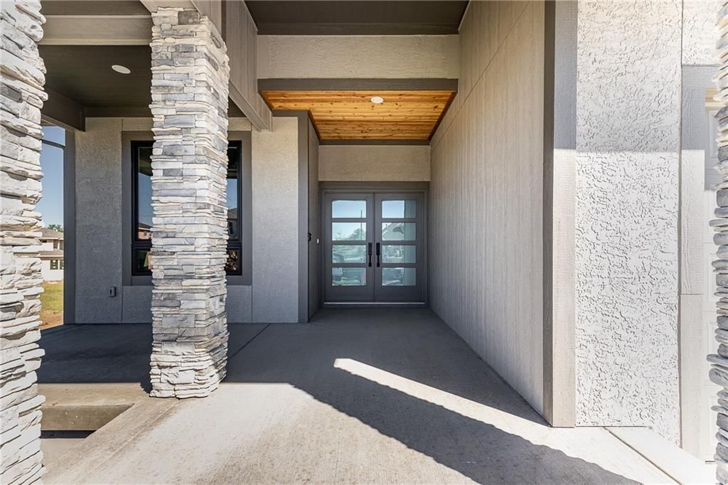 18517 Howe Drive — photo 6