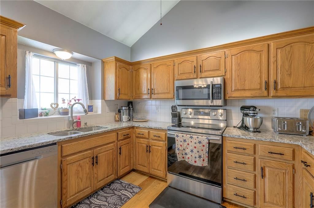 4709 NW Pennington Lane — photo 11
