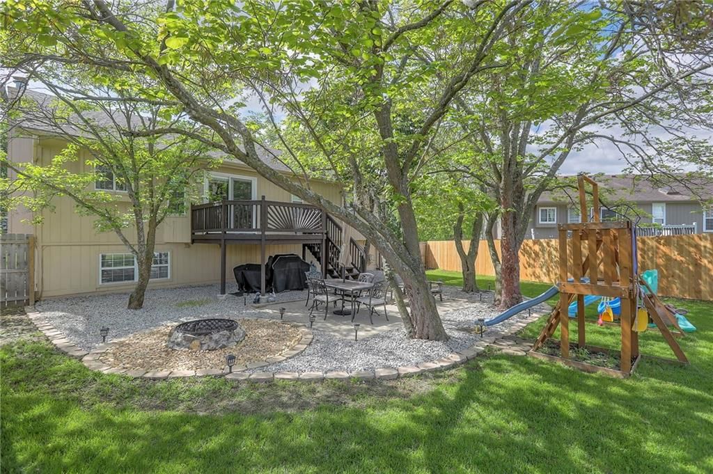 4709 NW Pennington Lane — photo 32
