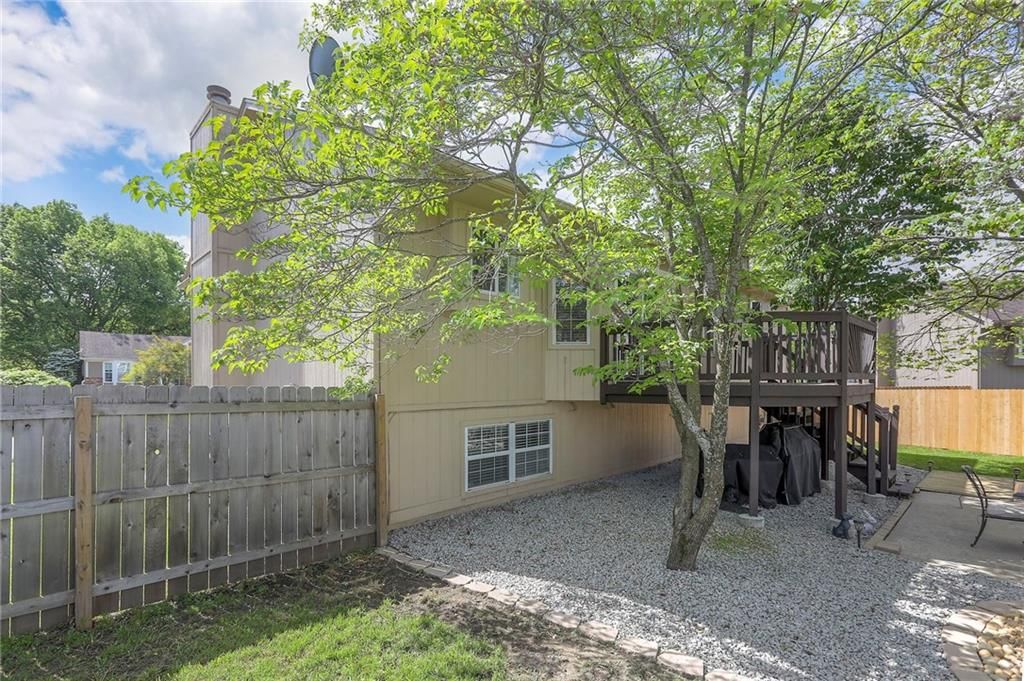 4709 NW Pennington Lane — photo 35