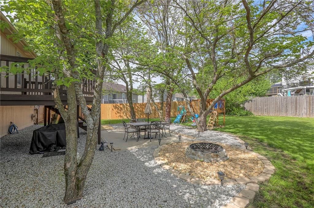 4709 NW Pennington Lane — photo 36