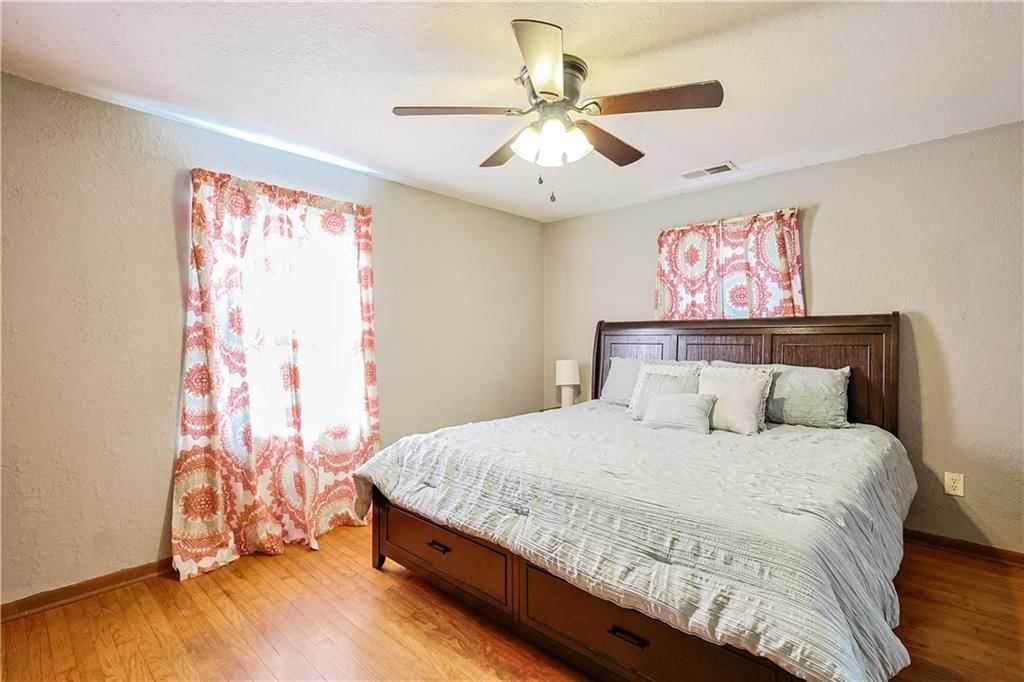 2912 S 29th Street — photo 16