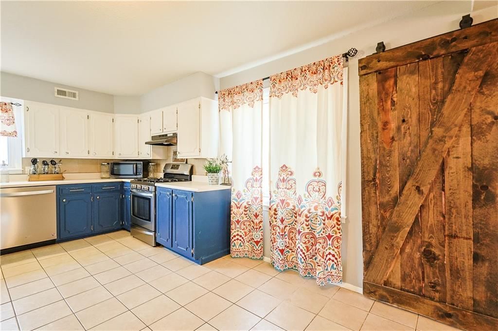 2912 S 29th Street — photo 10