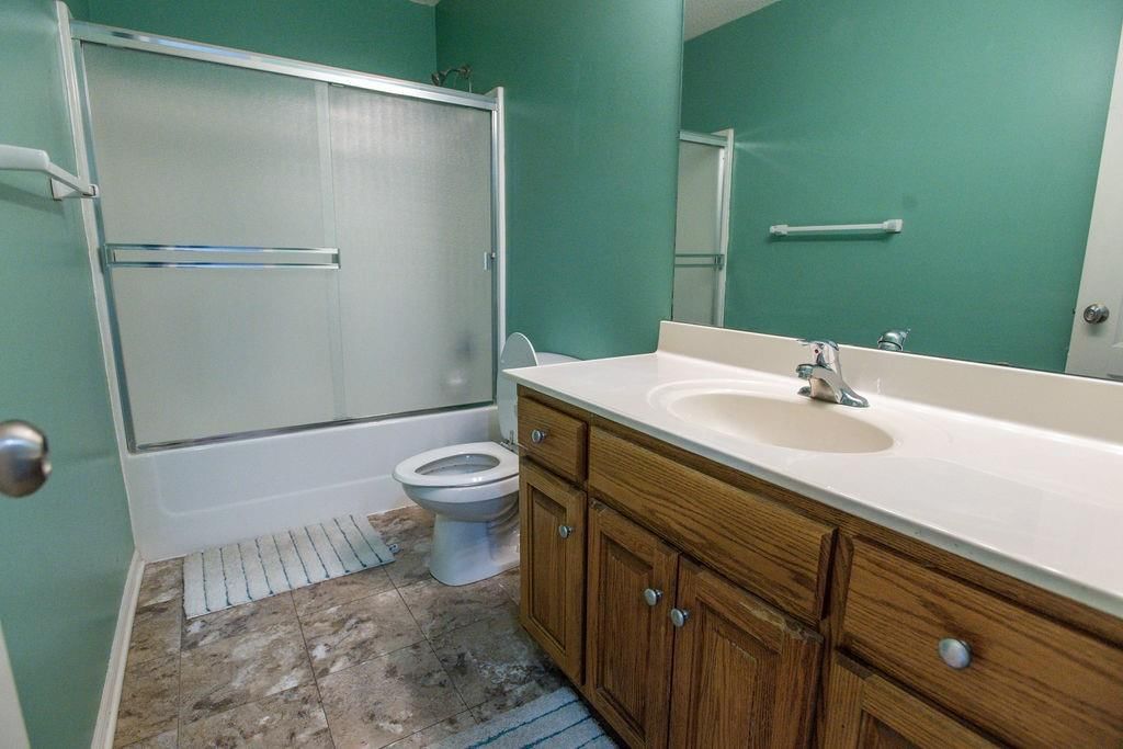 712 Burlington Lane — photo 27