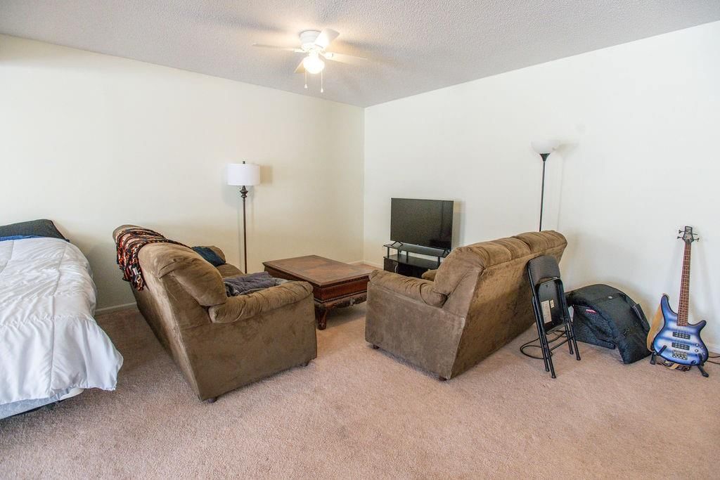 712 Burlington Lane — photo 34