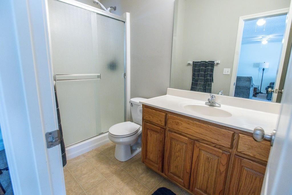 712 Burlington Lane — photo 35