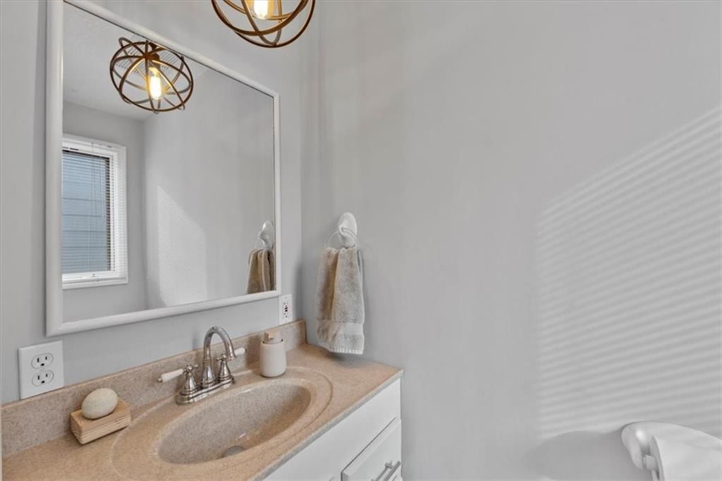 2917 W 73rd Street — photo 11