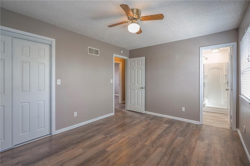 2115 CHESTER Avenue — photo 18