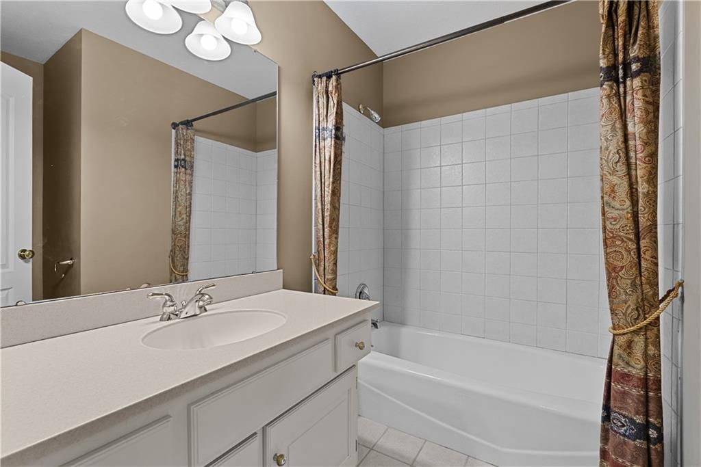 2516 NW Bent Tree Circle — photo 30